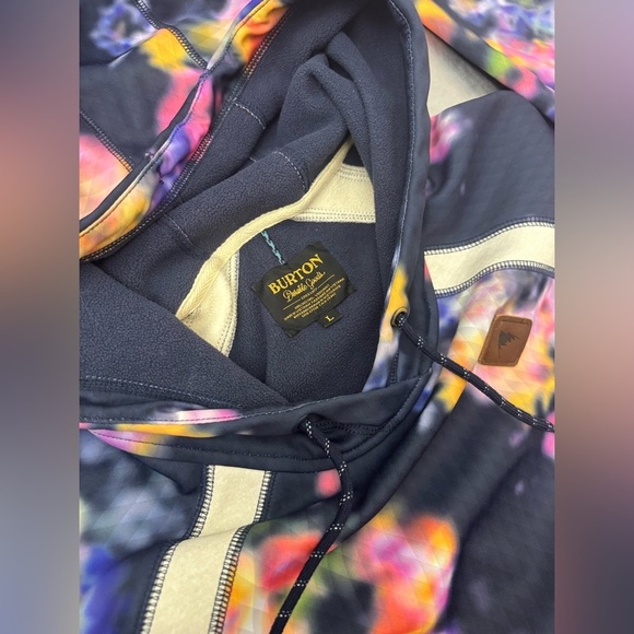 Burton Heron floral prism fleece pullover - Picture 5 of 9